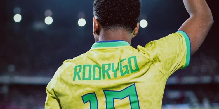 Rodrygo homenageia Pelé após usar a 10 da Seleção: “Foi uma honra”
