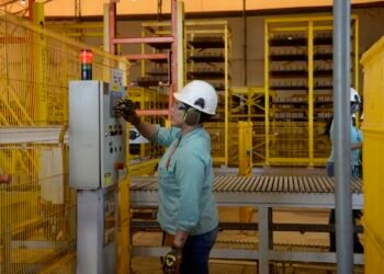 Industria Queda Fevereiro