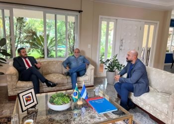 Manaus e El Salvador ampliam relações após acordo firmado em Brasília