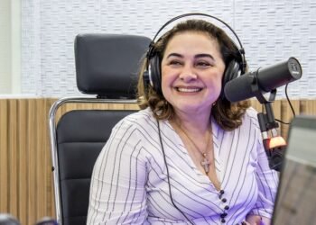 A reitora Maria do Carmo Seffair concedeu entrevista à Rádio Rios FM, nesta quinta-feira, 20/4 (João Dejacy/Rios de Notícias)