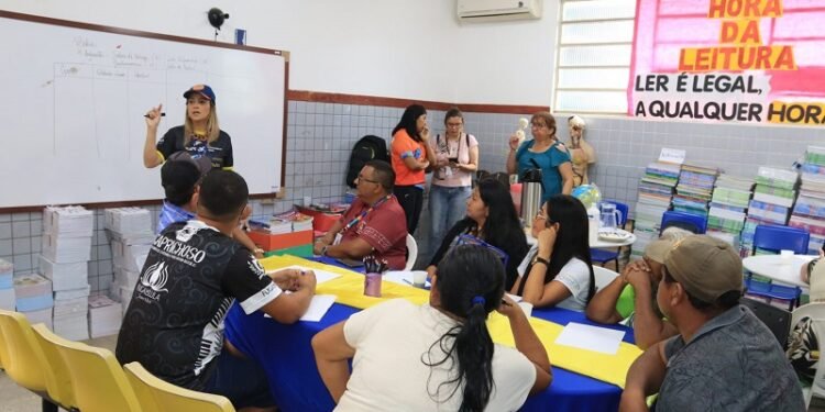 Parceria-entre-Prefeitura-de-Manaus-e-Senac-leva-cursos-profissionalizantes-para-10-comunidades-ribeirinhas