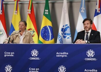 Conmebol anuncia apoio ao Brasil para sediar Copa do Mundo Feminina