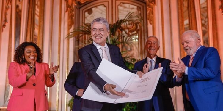 lula-chicobuarque-premio camoes