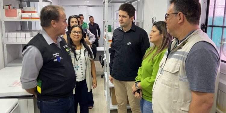 MS visita Centro de Distribuição de Imunobiológicos do AM