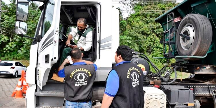 Durante operações, 363 cronotacógrafos foram fiscalizados nas principais rodovias de Manaus