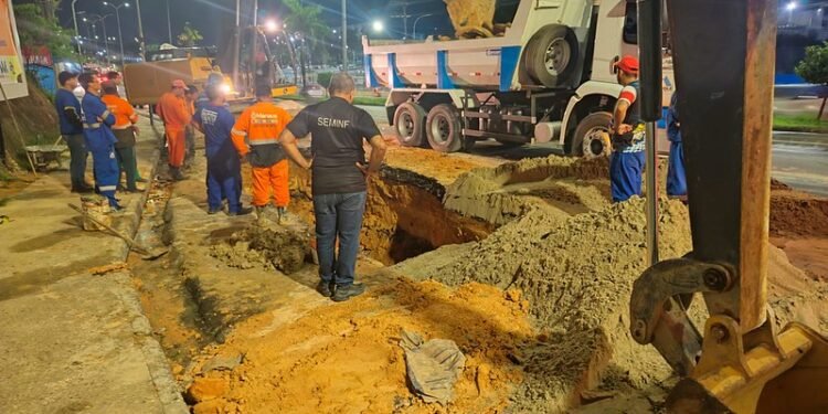 Obra Torquato Manaus