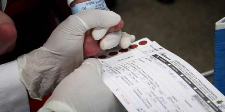 Secretaria de Saúde destaca importância da testagem neonatal para detecção precoce de doenças