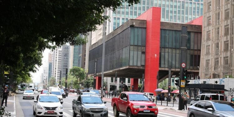 IBGE aponta crescimento de 14,8% nas atividades turísticas em fevereiro