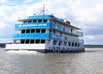 Em Eirunepé, BarcoPrev realiza atendimentos aos ribeirinhos