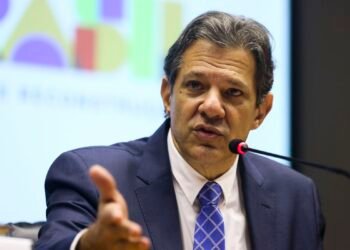 Brasil vai crescer mais do que projeções do mercado; pode bater em 2%, diz Haddad