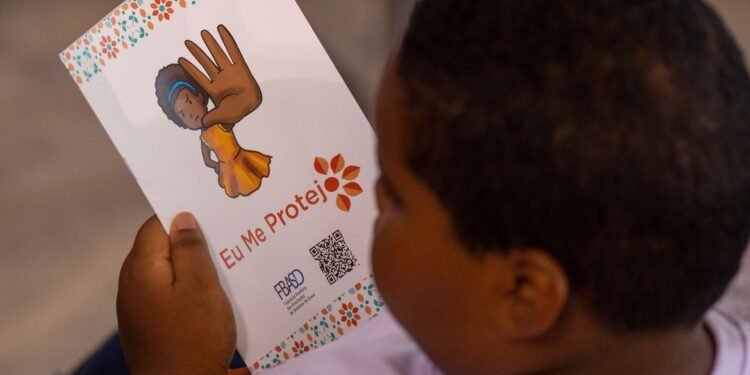 No Brasil, imagens de abuso sexual infantil online crescem 70% em 2023