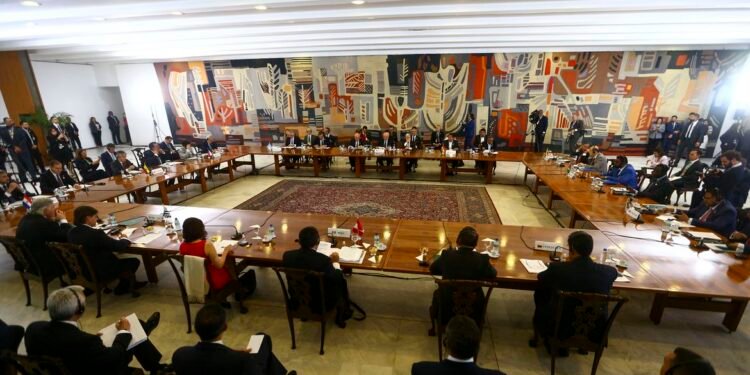 reuniao-sul-americanos