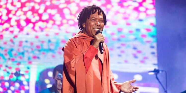 show do cantor Djavan em Manaus