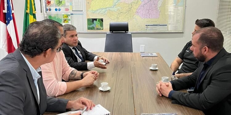 Estratégias e novas parcerias são alinhadas para inibir assaltos no transporte público em Manaus