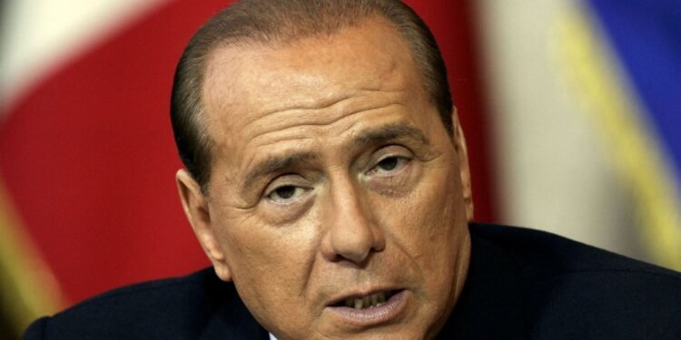 Silvio Berlusconi Itália morre