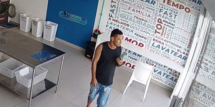 Homem furta lavateria na av. Silves