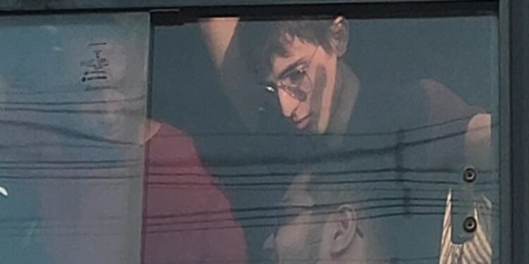 amom no onibus