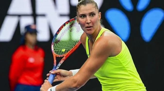 Tenista Beatriz Haddad faz história ao chegar às quartas de Roland Garros