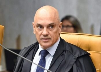Alexandre de Moraes agressão PF