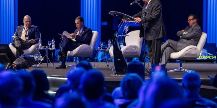 CNC reúne sindicatos e federações (1)