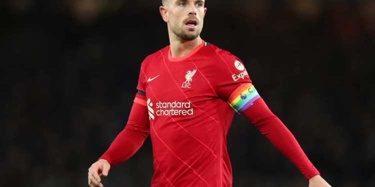 Henderson deixa o Liverpool após 12 anos e é anunciado por clube saudita