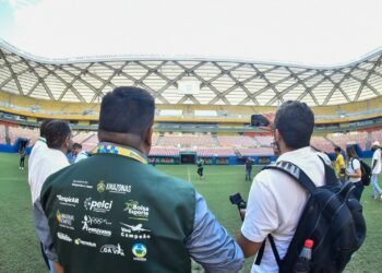 SEDEL-Visita-tecnica-da-CBF-na-Arena-da-Amazonia-FOTO-Mauro-Neto