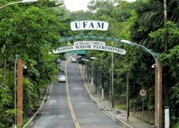 Ufam abre vagas para concurso público