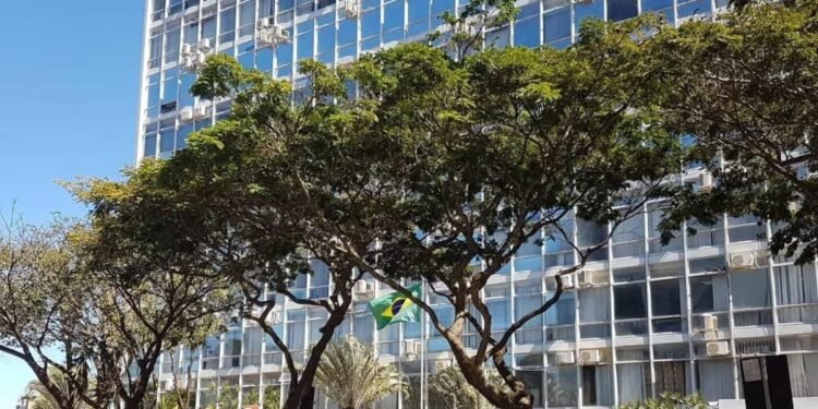 ministerio_alckmin_bomba