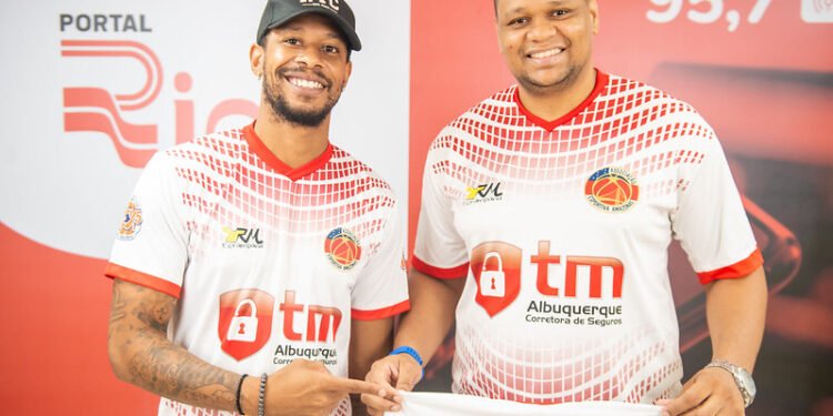 patrick vieira e luis gustavo