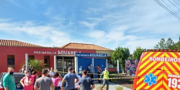 5 mortes em creche de Santa Catarina