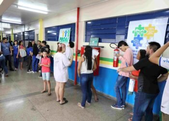 Acao-na-Escola-Antonio-Lucena