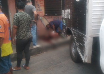 homem é morto a tiros