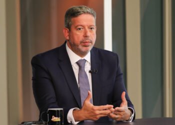 arthur_lira_participa_do_programa_sem_censura