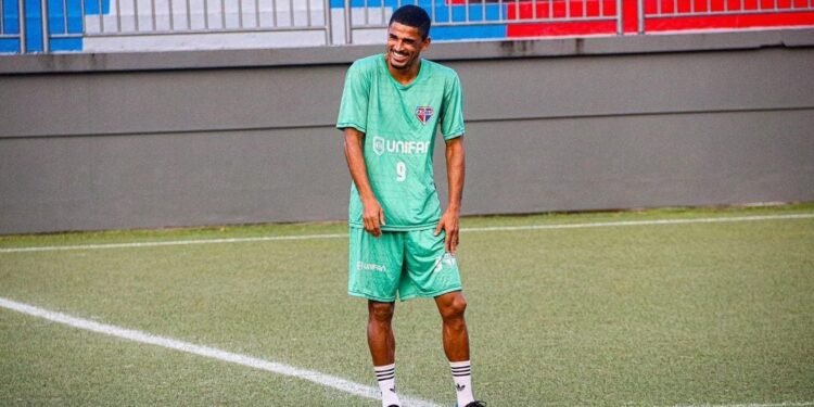 Atacante do Bahia de Feira, adversário do Nacional na Série D, morre após mal súbito em treinamento