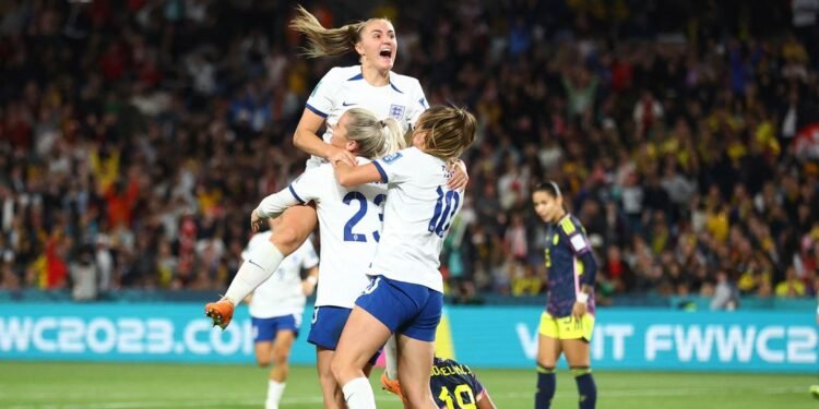 Copa do Mundo Feminina: Inglaterra elimina Colômbia e pega anfitriã Austrália na semifinal
