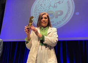 jornalista Roseane Mota, foi vencedora do Prêmio TOP Mega Brasil 2023,