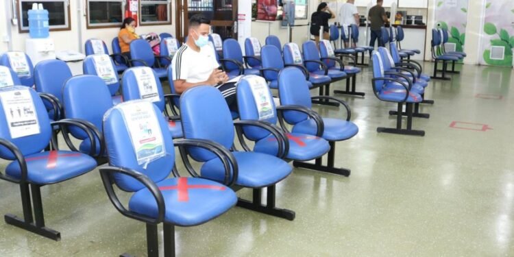 Serviços Amazonas Feriado