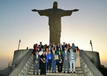 No Cristo Redentor, secretários de Comunicação de todo o Brasil assinam carta-compromisso de combate às fake news