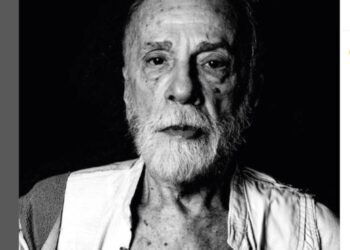 Renato Borghi volta ao teatro Oficina após 50 anos e lembra vínculo com Zé Celso, em SP