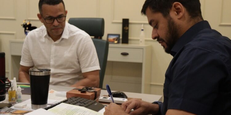 Sedel e UEA firmam parceria de ações científicas e tecnológicas em prol do esporte