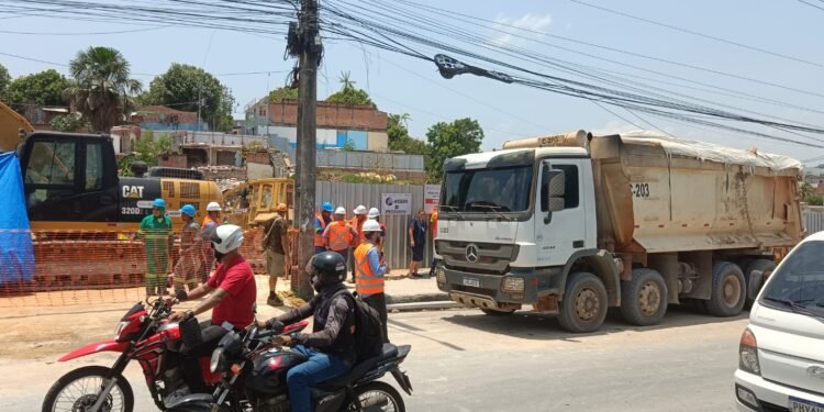 Trator matou motorista que estava na obra