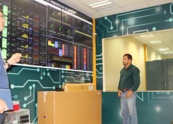 ​Exército brasileiro visita Prefeitura para conhecer tecnologia do datacenter de Manaus