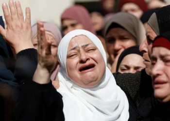 Confrontos aumentam e palestinos mortos chegam a 64 na Cisjordânia