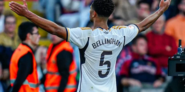 Com 2 gols de Bellingham, Real Madrid busca virada por 2 a 1 no clássico com Barcelona