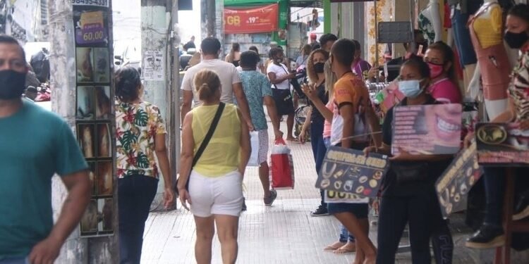 Confira o horário de funcionamento do comércio em Manaus no feriado de 12 de outubro