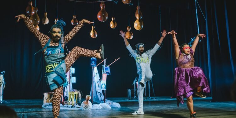 Feriado com espetáculos