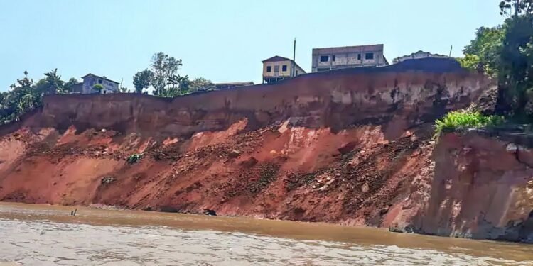 Deslizamento de terra Amazonas