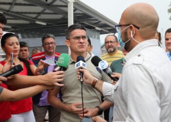 Boi Manaus é adiado e festa de aniversário da capital é reduzida devido à fumaça