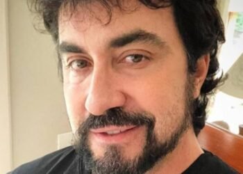 Padre Fábio de Melo desabafa sobre sua família: ‘o álcool destruiu a minha vida’