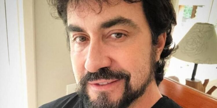Padre Fábio de Melo desabafa sobre sua família: ‘o álcool destruiu a minha vida’
